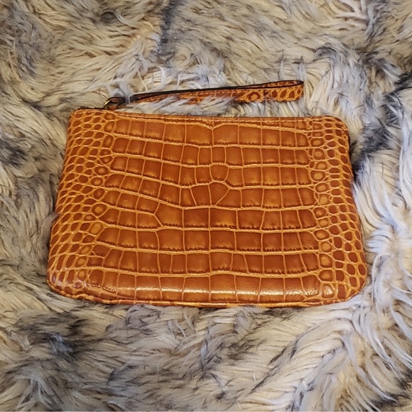 Patricia Nash wristlet 8.75 × 6.5 - Picture 2 of 5